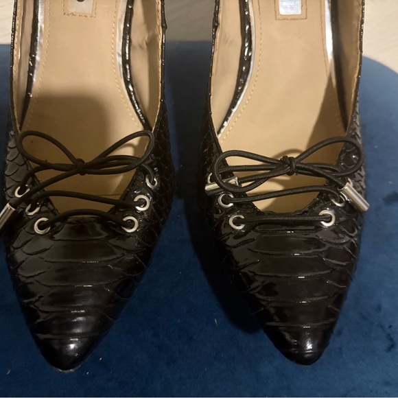 Elegant Black Women's Shoes - Picture 3 of 6